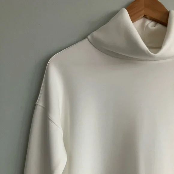 SPANX Off White Air Essentials Soft Tunic Turtleneck Elevated Sweatshirt Size XS - Picture 3 of 10